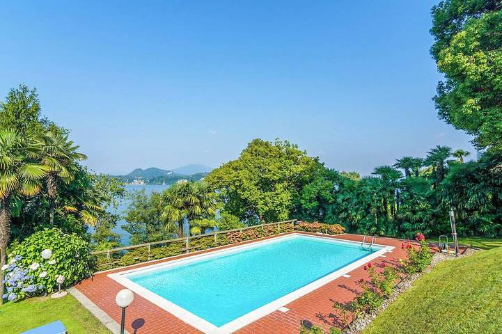 Ferienwohnung für 6 Personen, mit Garten und Pool sowie Balkon - 1