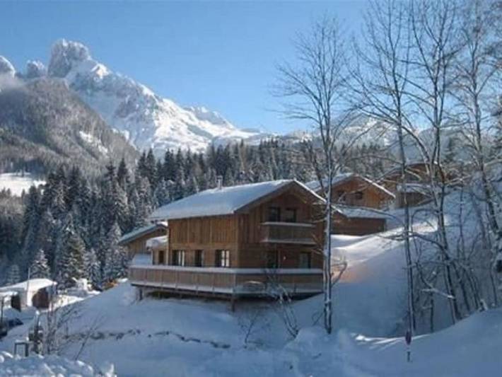 Chalet für 12 Personen, mit Pool und Sauna sowie Balkon - 1