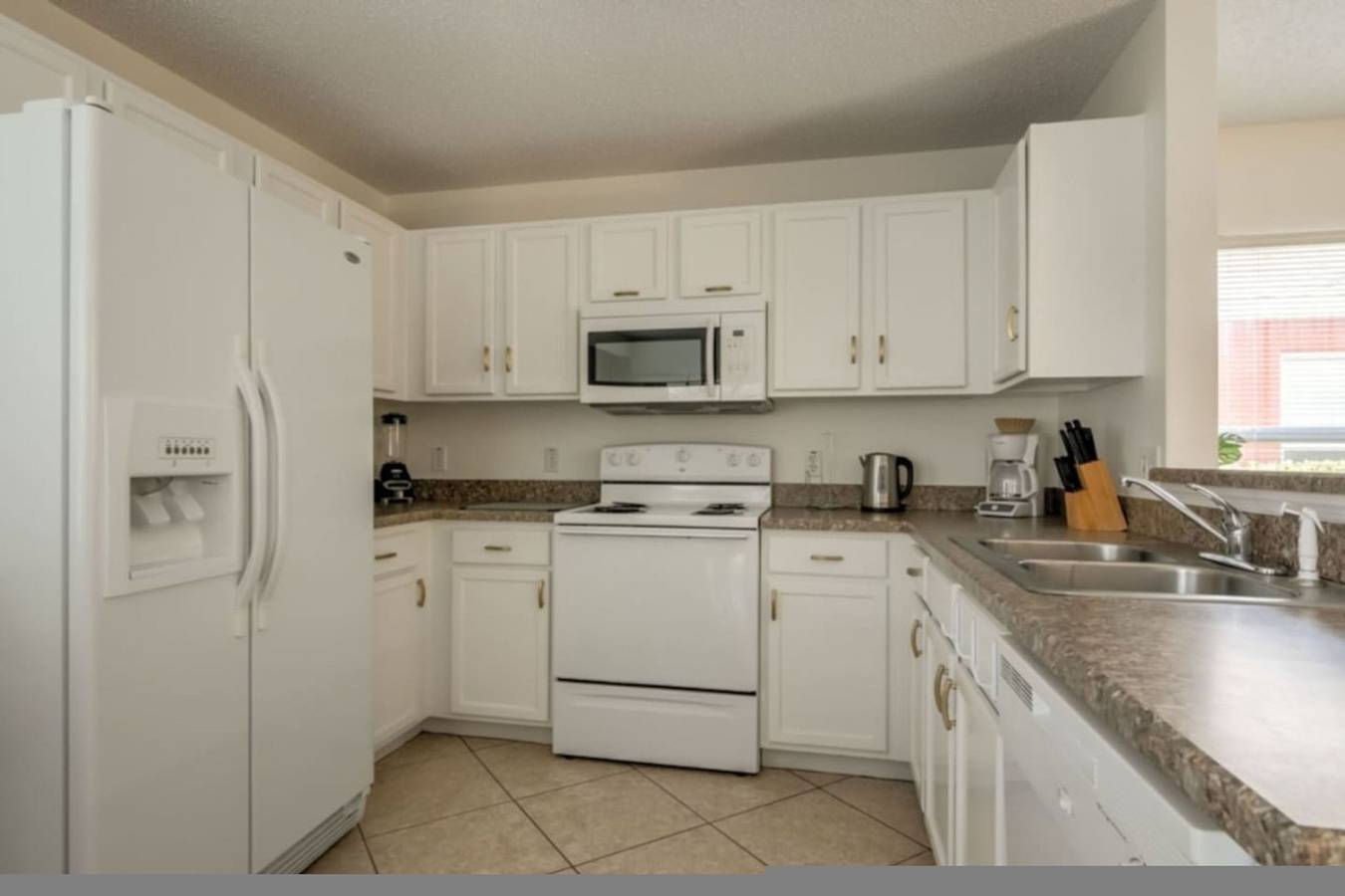 Palm Breeze Villa | 4-Bedroom, 2-Storey Home with Private Pool in Haines City, Zentral Florida