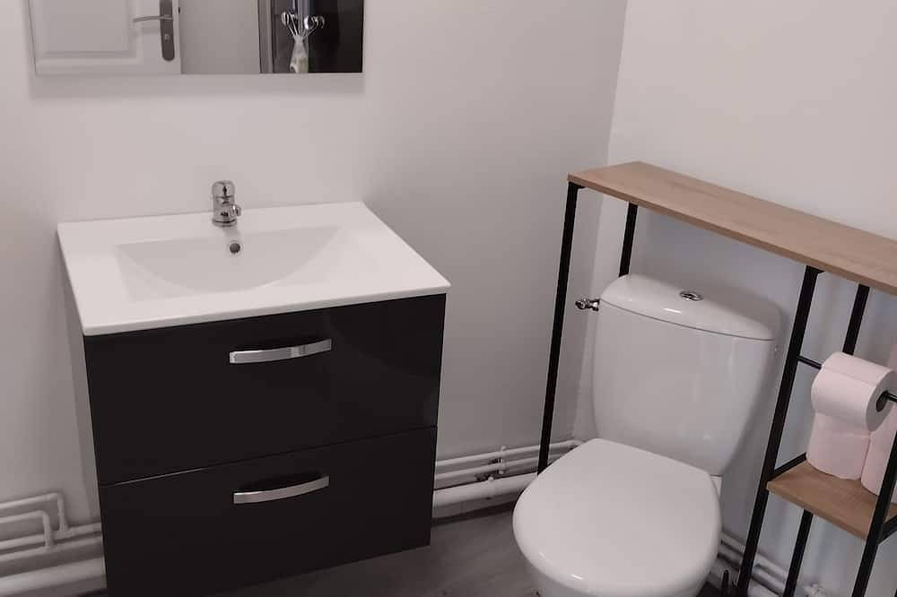 Appartement entier, Appartement  proche du centre ville,des restaurants et commerces,parking gratuit in Lillers, Région de Béthune
