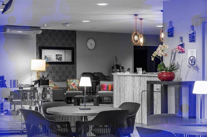 Hôtel pour 2 personnes, avec terrasse, animaux acceptés à Balaruc-le-Vieux - 4