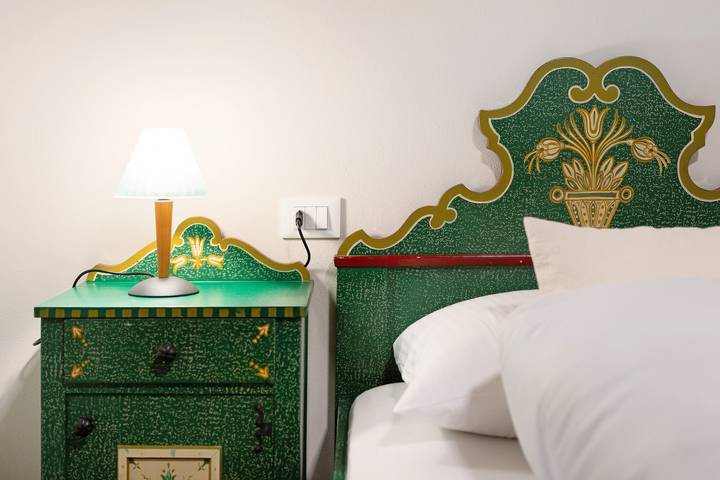 Room 'Alter Fausthof Kitty' with Mountain View, Shared Terrace and Wi-Fi in Völs am Schlern, Dolomiti Superski