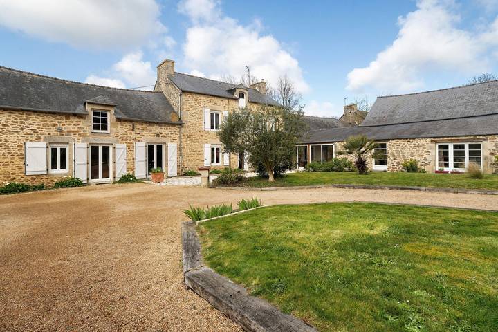 Chambre d’hôte pour 2 personnes, avec jardin à Aucaleuc