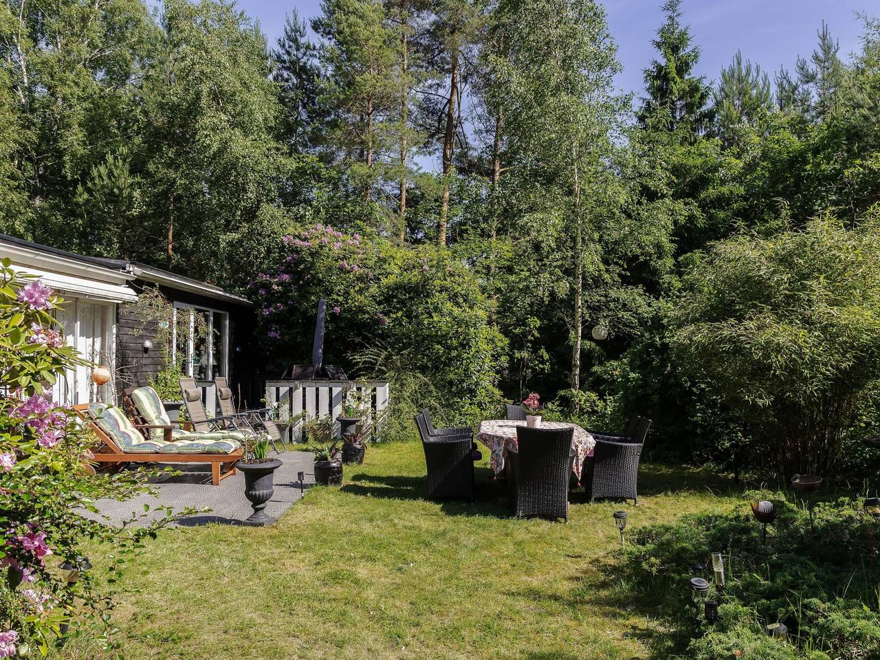 Hus för 4 Personer, med terass och trädgård