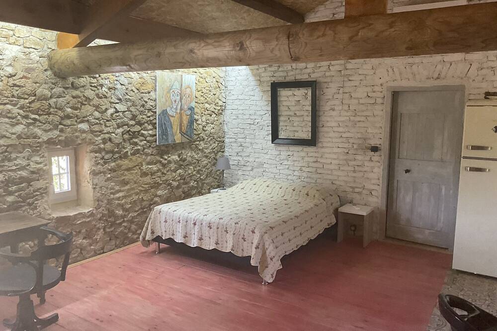 Apartamento entero, Loft Atypique in Saint-Montan, Privas