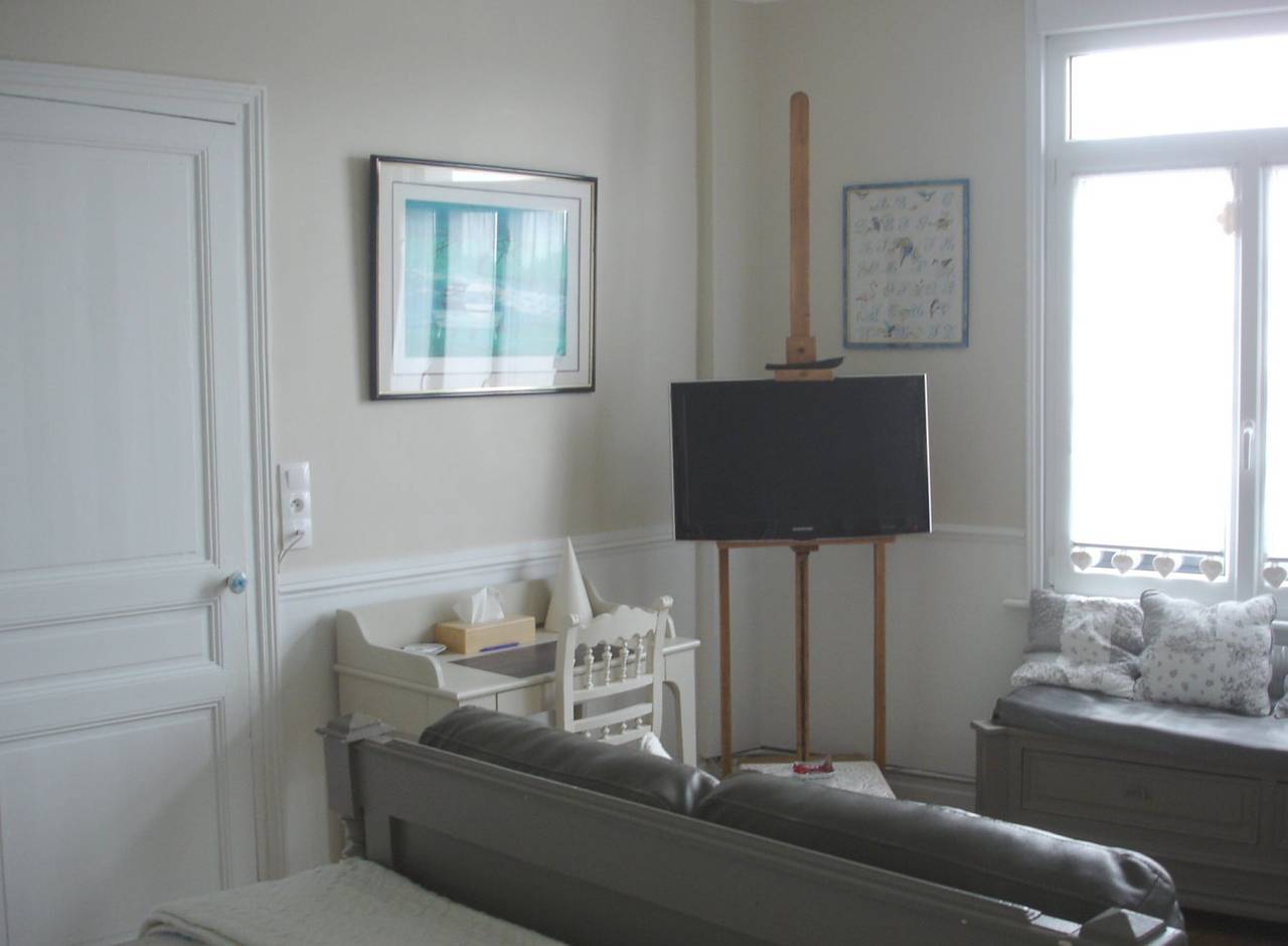 Aux Pénates Saint Sauveur, pt déj offert, lit 180x200 - Chambre in Arras, Région d'Arras