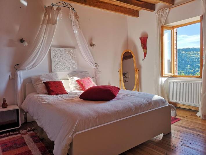 Location de vacances pour 18 personnes, avec Balcon et Terrasse ainsi que Jardin et Vue à Lavoine - 4