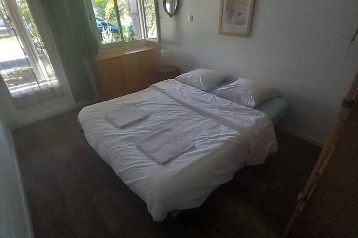 Chalet pour 6 personnes, avec terrasse et jardin, animaux acceptés à Gruissan Plage - 3