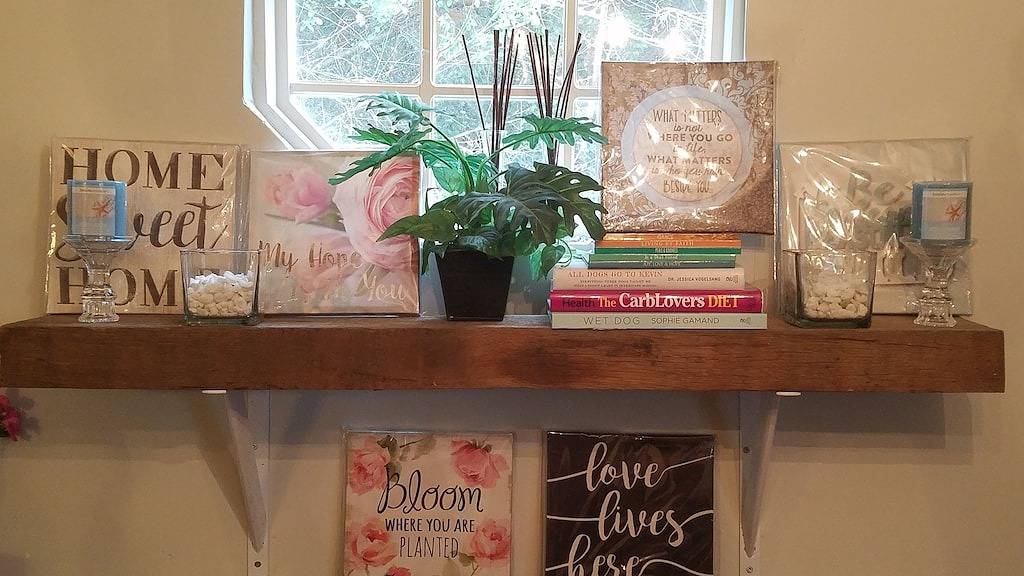 Tinyhouse im Hinterhof des eingezäunten Grundstücks gelegen. in Atlanta, Fulton County