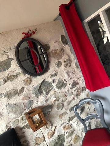 Gîte pour 4 personnes, avec piscine ainsi que jardin et vue à Saint-Martin-Laguépie - 2