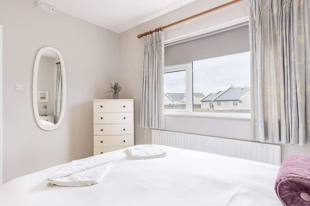 Seapark 7 - Sea Views in Lahinch, County Clare