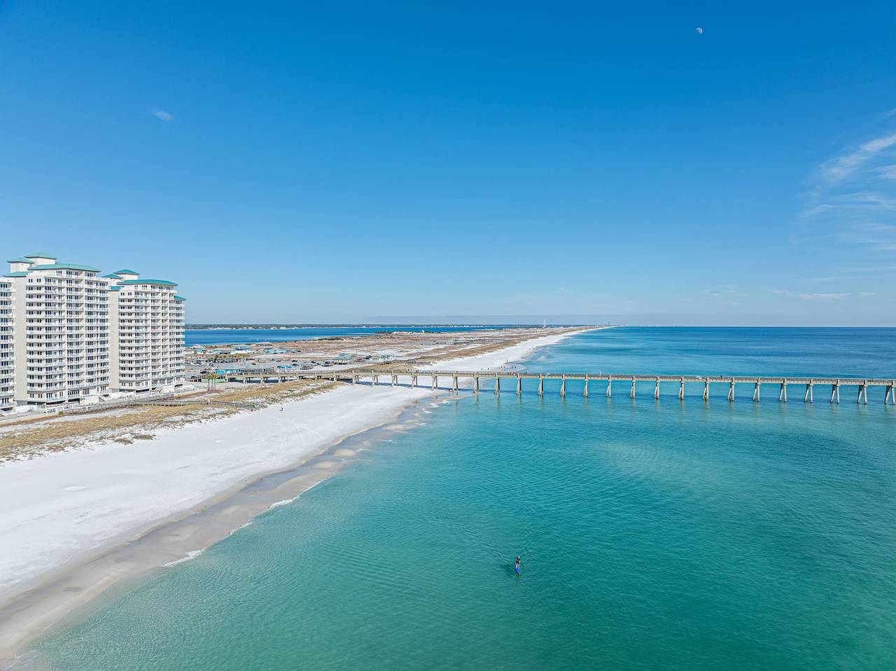Breeze  Arcade  Pool Table  Near Navarre Beach in Emerald Coast