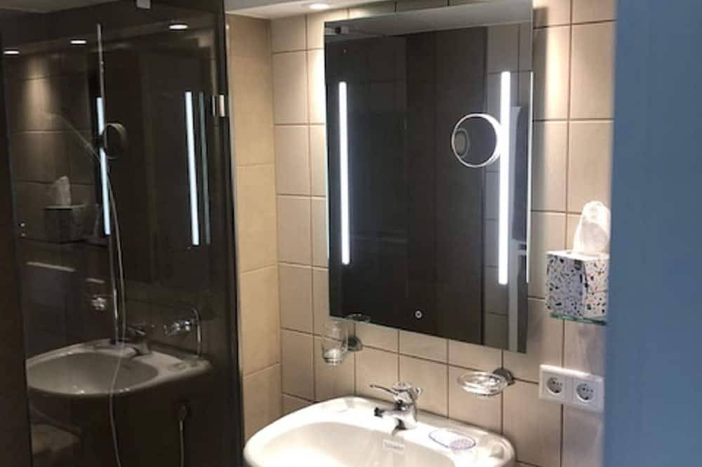 Ganze Wohnung, Gemütliches Appartement (30 qm) in ruhiger Lage in Altdorf bei Nürnberg, Frankenalb