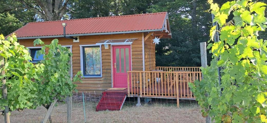 Gîte pour 2 personnes, avec terrasse ainsi que jardin et vue à Chalais (Indre)