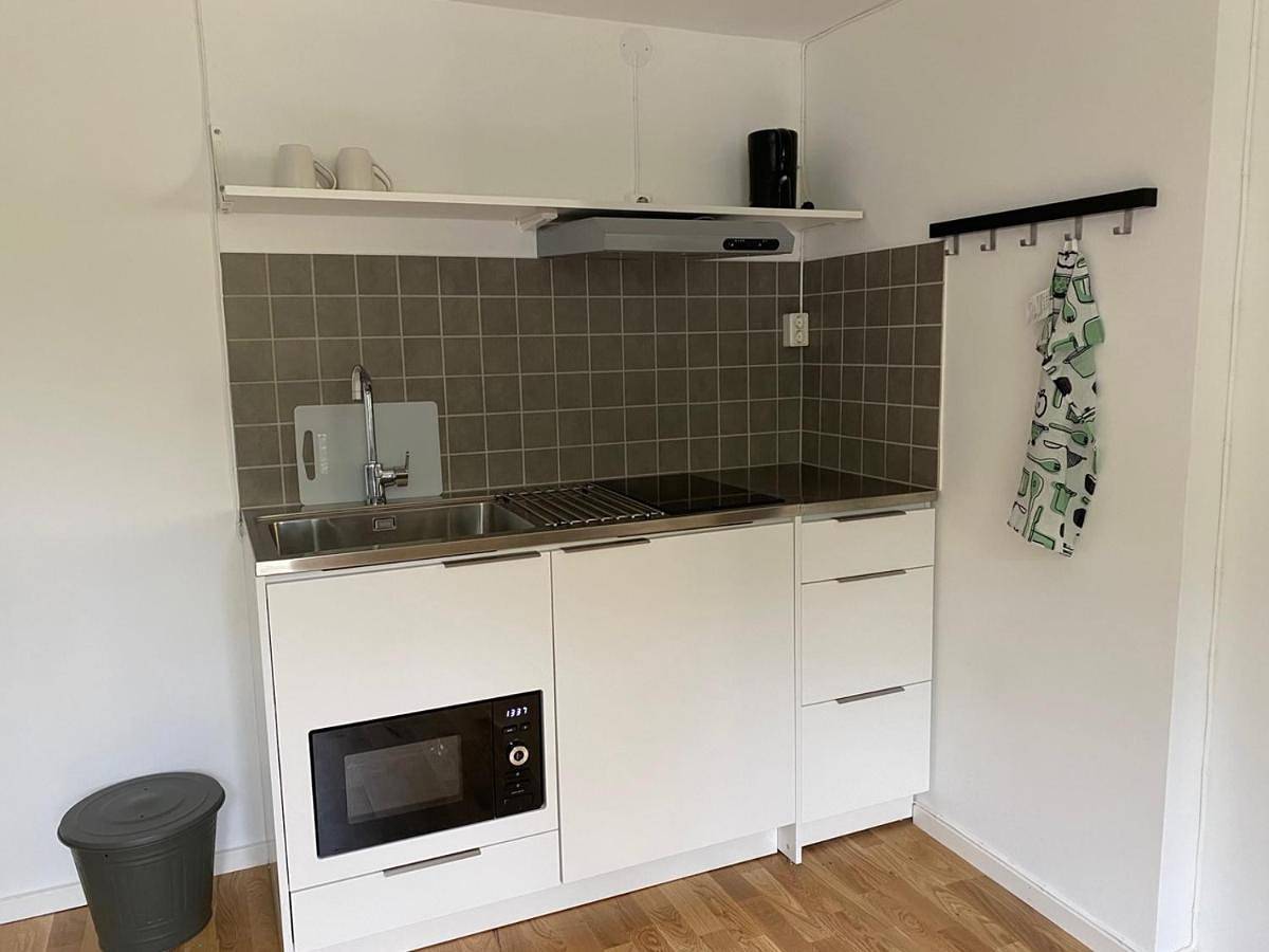 Appartement entier, Standard Single Room in Västeras, Lac Mälar