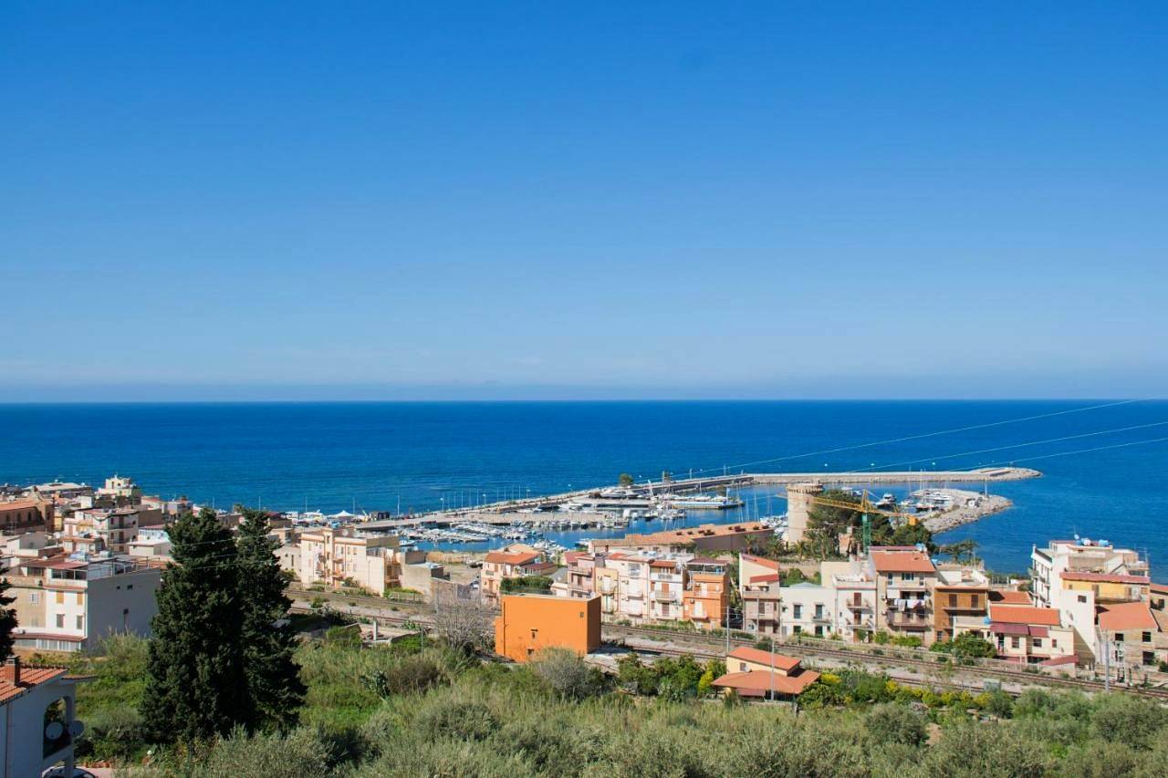 Benvenuti al Sud in San Nicola l'Arena, Trabia