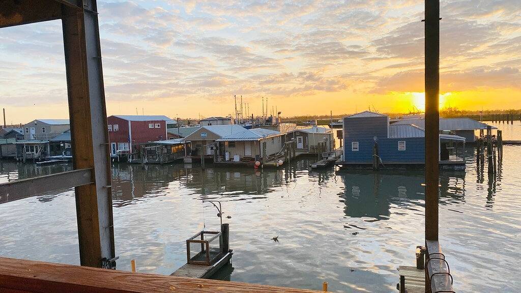 A+ Lodging in the ❤️ of Venice Marina w/ Wifi + Private Dock, Resort Lodging at Venice Marina in Plaquemines Parish