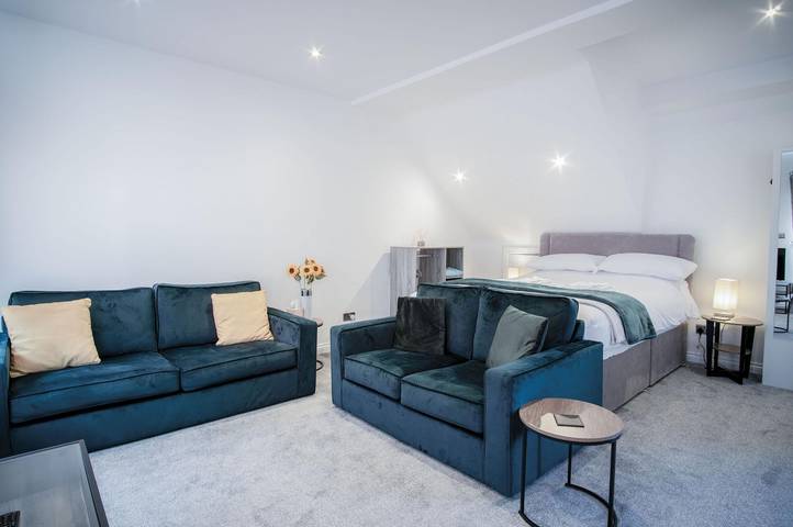 Holiday rental for 2 people, with Ocean view and Balcony as well as Garden and Pool in Port Eynon
