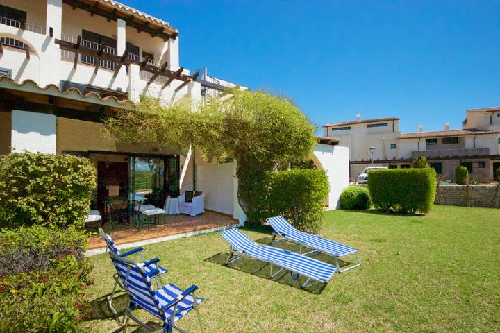 Ferienhaus für 6 Personen, mit Terrasse und Kinderpool sowie Garten - 1