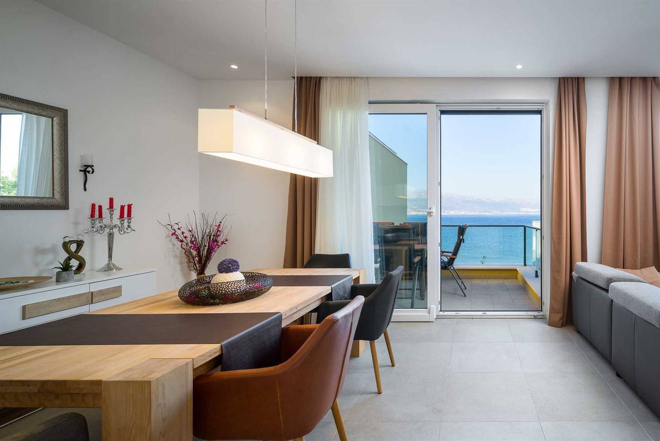 Cały apartament, Apartament wakacyjny dla 4 osób z balkon in Slatine, Čiovo