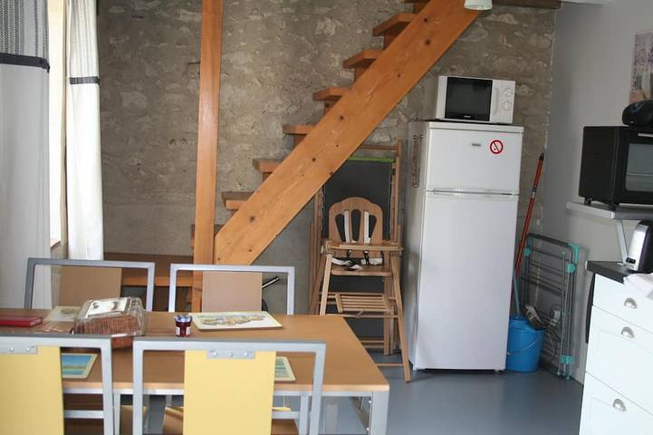 Walnut Lodge, casa rural tradicional de 1 dormitorio en zona rural in Pleumartin, Vienne