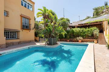 Villa for 4 Guests in El Candado, Malaga, Picture 1