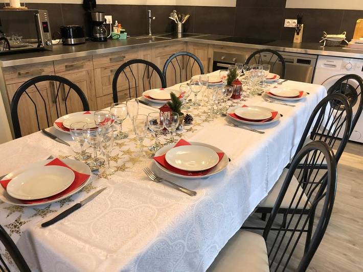 Gîte pour 8 personnes, avec jardin, animaux acceptés dans Saint-Martin de Bréhal - 4