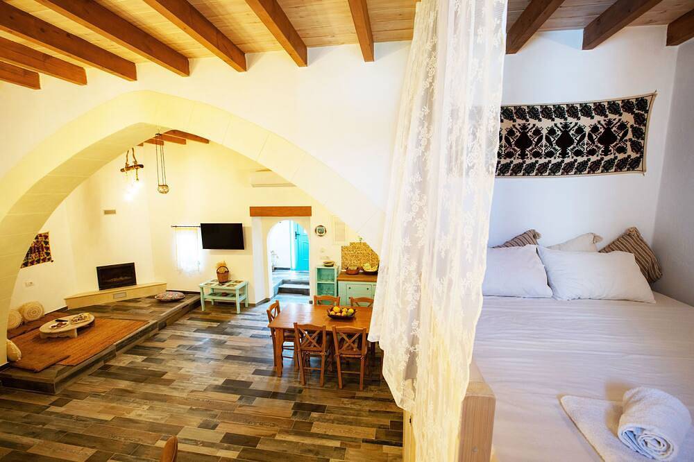 Stefanis Relis House in Archangelos, Rhodos