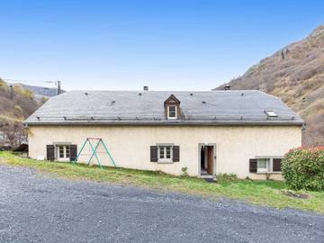 Gîte pour 9 personnes, avec jardin à Barèges