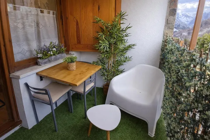 Apartamento de vacaciones para 4 personas, con vistas además de piscina y jardín - 1