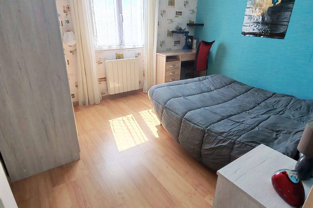 House in quiet neighborhood, 20 min from beaches and A10 motorway in Saujon, Côte de Beauté