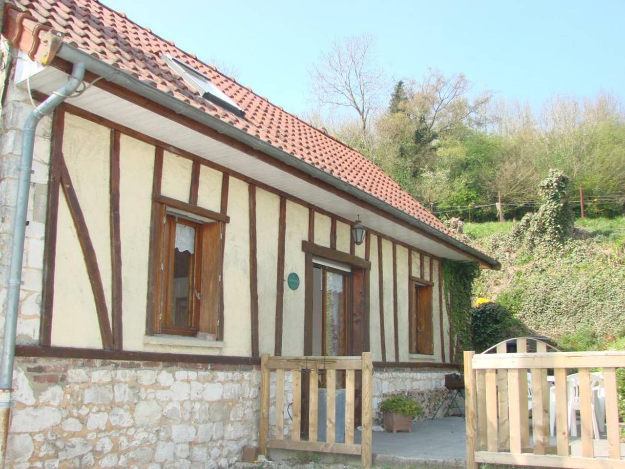 Gîte chaleureux avec jardin, poêle à bois et wifi, entre St Omer et Boulogne sur Mer in Coulomby, Région de Saint-Omer