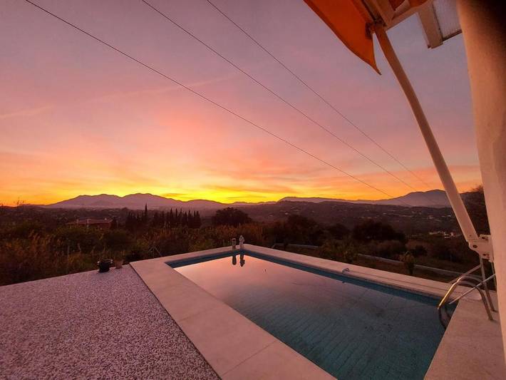 Casa de vacaciones para 4 personas, con Balcón y Terraza además de Piscina y Vistas en Alhaurín el Grande