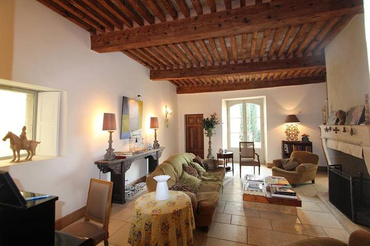 Château pour 12 personnes, avec jardin dans le Vaucluse - 2