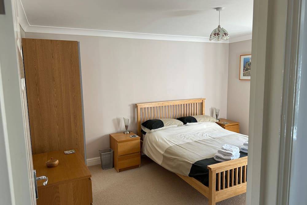 Ganze Wohnung, Luxuriöses 4-Sterne-Apartment im Erdgeschoss mit Blick auf das 18. Fairway in Watton, Norfolk