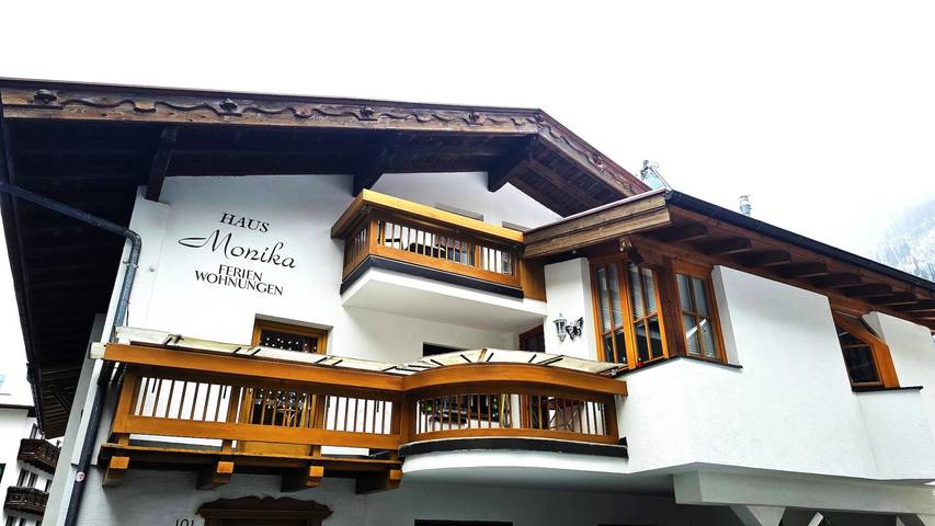 Hütte für 7 Personen, mit Balkon in Kappl