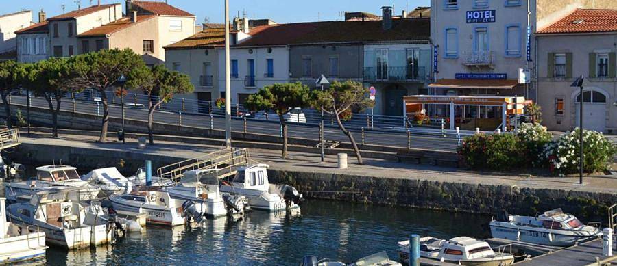 L'Hotel du port in Port-la-Nouvelle, Côte méditerranéenne (France)