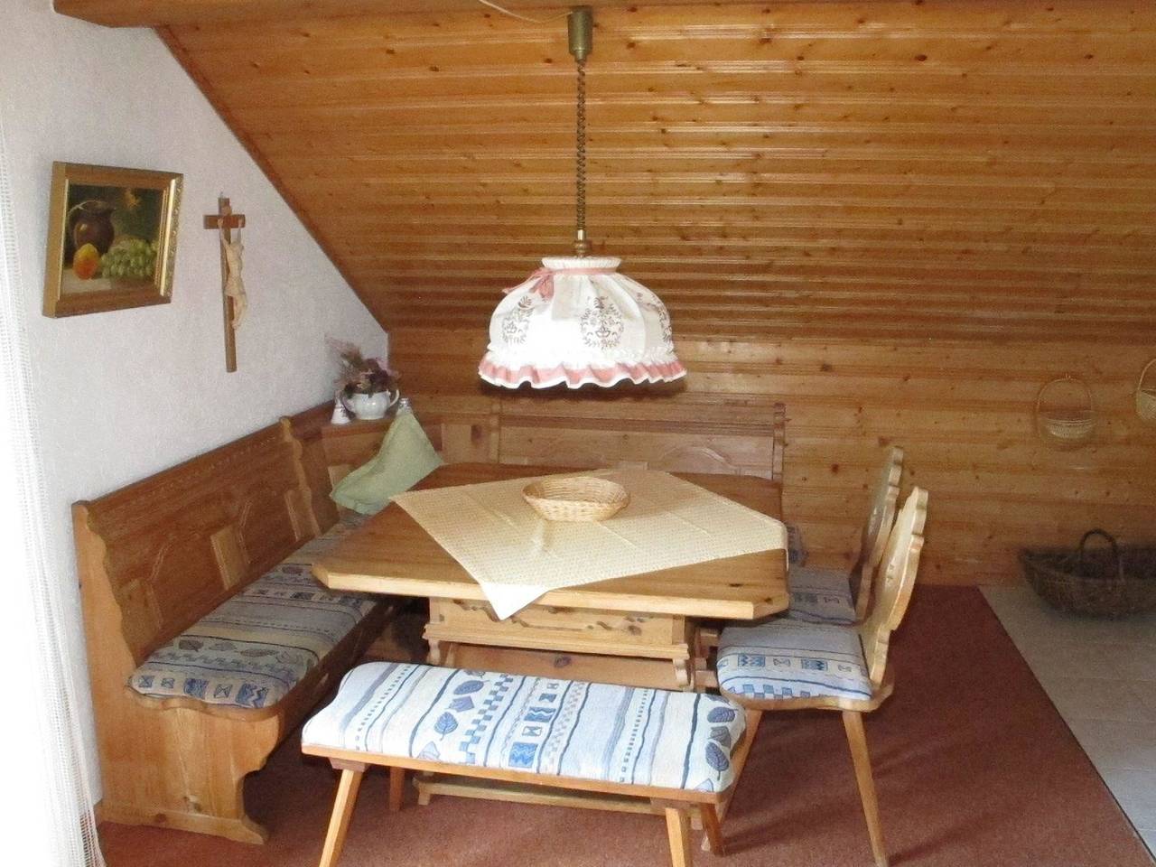 Ganze Ferienwohnung, Haus Haidweg Wohnung 5 - 3 Zimmer, ca. 90 qm für 2-6 Personen im Dachgeschoss mit Balkon und großer Dachterrasse in Haidmühle, Ostbayern
