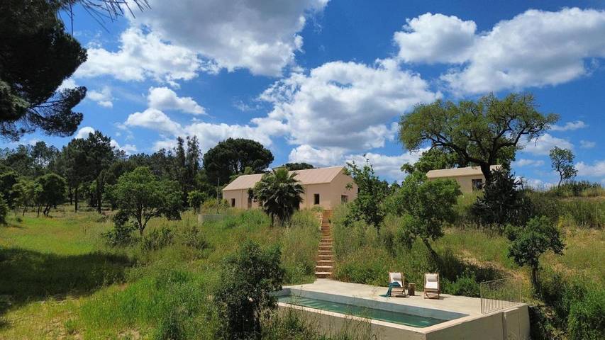 Casa de férias para 8 pessoas, com vista e jardim e ainda piscina em Coruche