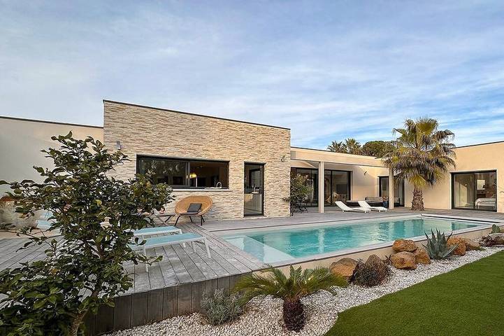 Villa pour 10 personnes, avec piscine au Grau-d'Agde