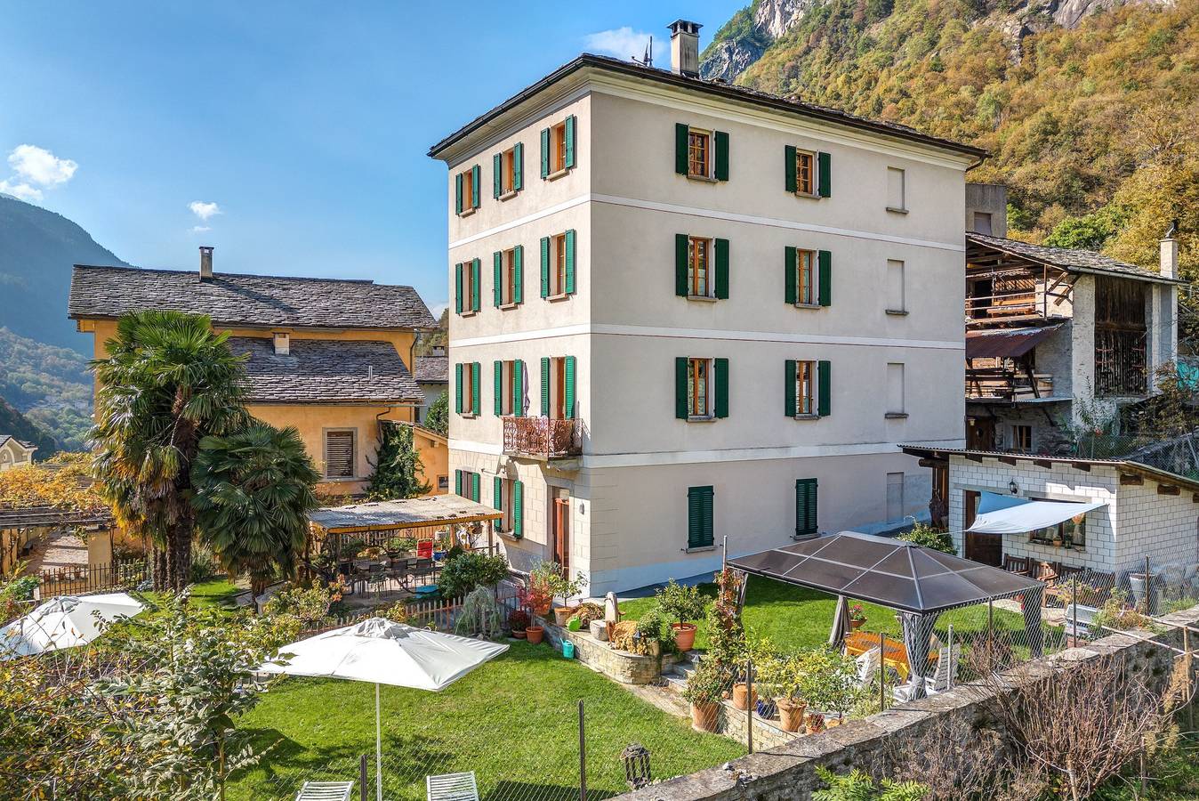 Ganze Ferienwohnung, Geräumige Ferienwohnung in Castasegna, Bregaglia