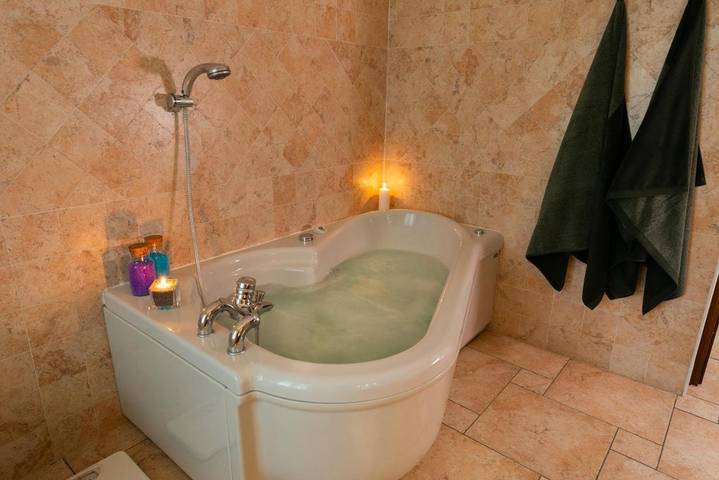 Vakantiewoning voor 6 personen, met whirlpool en tuin in Aosta