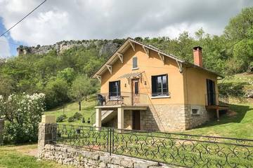 Gîte pour 5 personnes, avec jardin à Marcilhac-sur-Célé