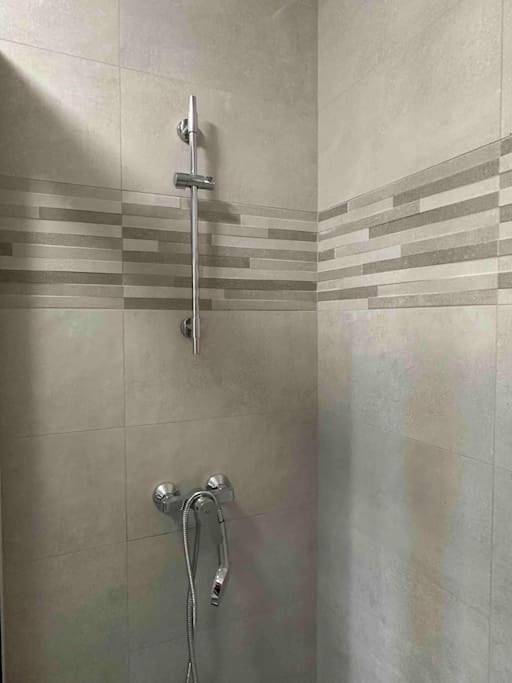 Location de vacances pour 5 personnes, avec terrasse et vue à Moux - 4