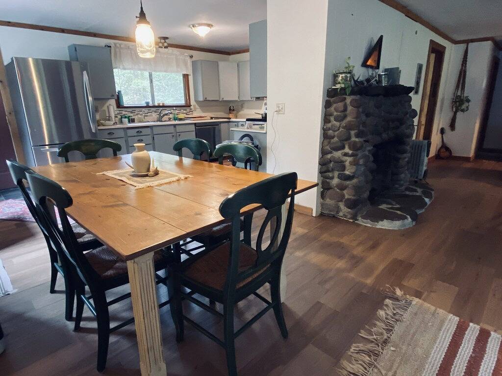 Hören Sie den Fluss vom gemütlichen Mt Hood Cabin W / Woodstove & Dogs Ok! in Welches, Mount Hood