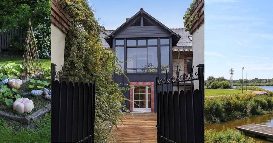 Gîte pour 2 personnes, avec Terrasse ainsi que Jardin et Vue à Couëron