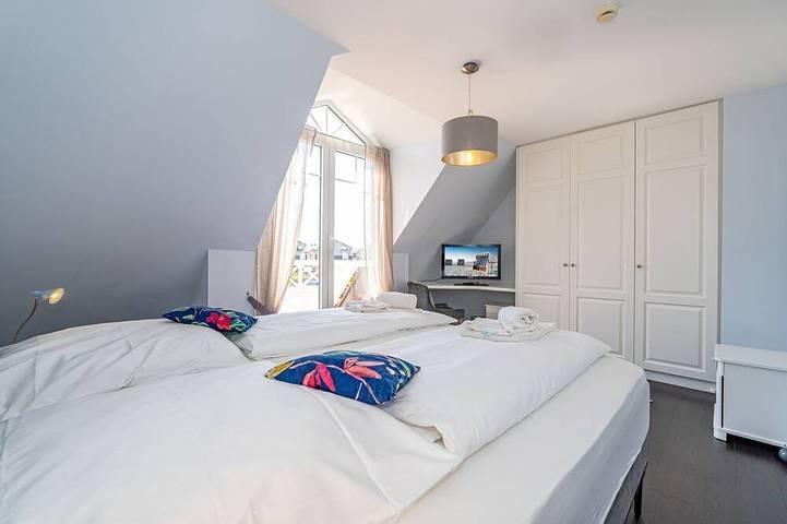 Haus Charlotte - Mittel-Ferienhausteil für max. 4 Personen mit Garten in Westerland, Sylt (Gemeinde)
