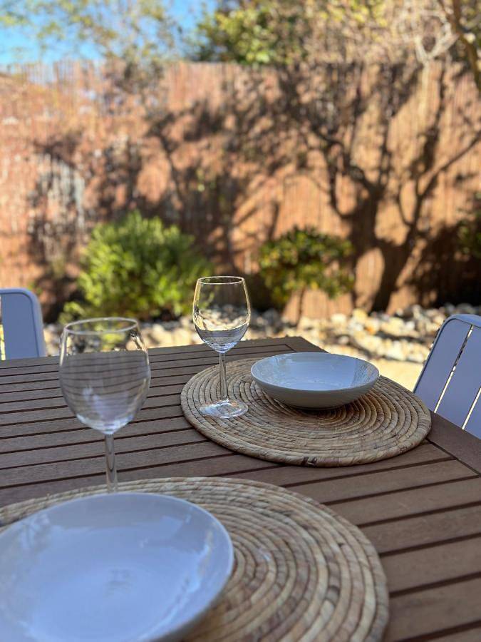 Appartement de vacances pour 4 personnes, avec piscine et jardin