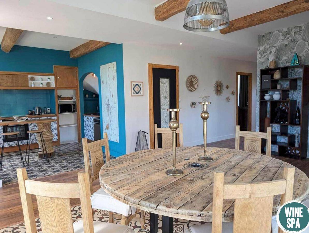 Apartment with Terrace in Servian, Côte méditerranéenne (France)