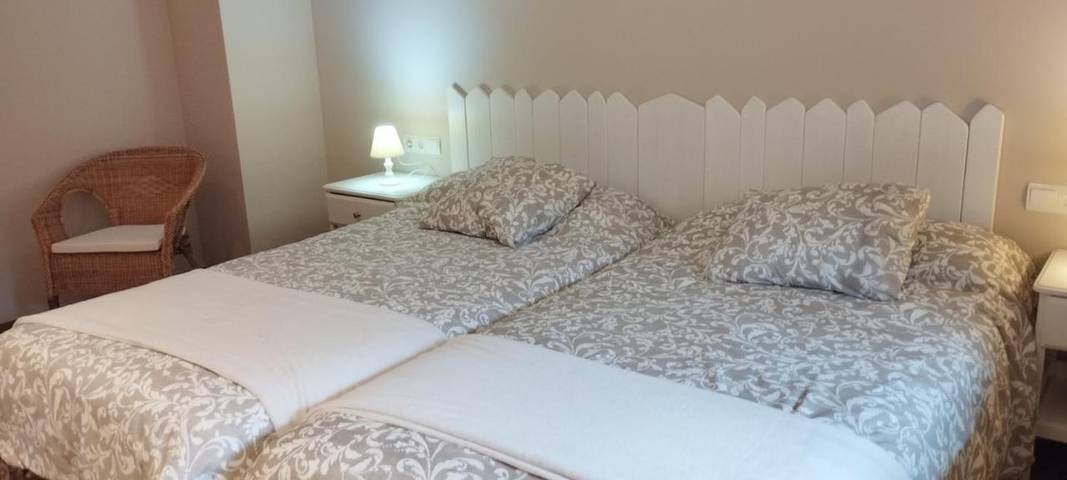 Casa rural para 8 personas, con vistas y jardín, Se admiten mascotas en el País Vasco - 2